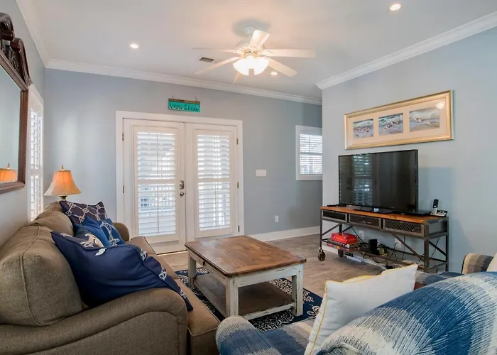 Apartment Way Cool 7c By Pkrm Pensacola